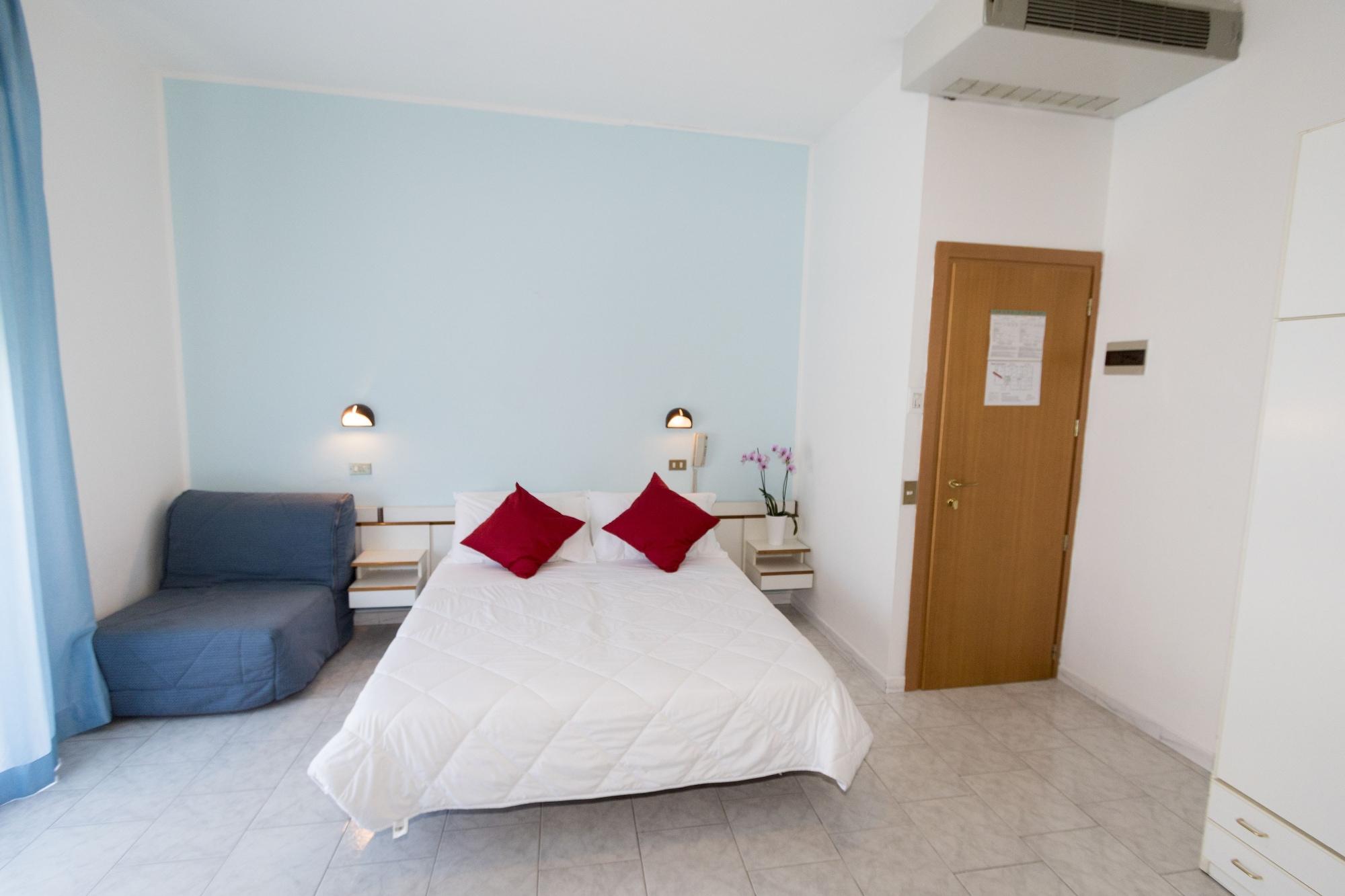 Hotel Giannella Rimini Ngoại thất bức ảnh