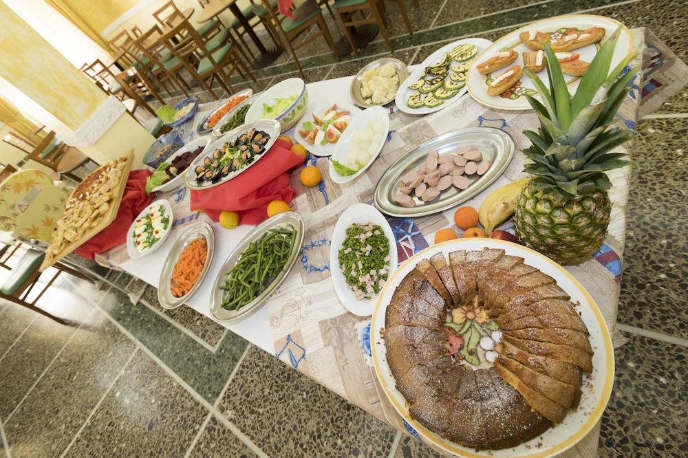 Hotel Giannella Rimini Ngoại thất bức ảnh