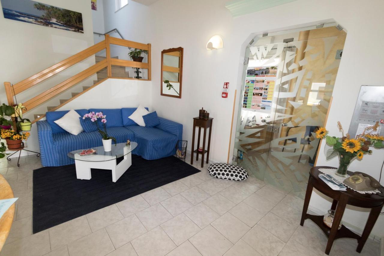 Hotel Giannella Rimini Ngoại thất bức ảnh